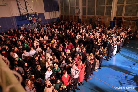 Melodije s filmskega platna in odra navdušile Tuhinjsko dolino (16)